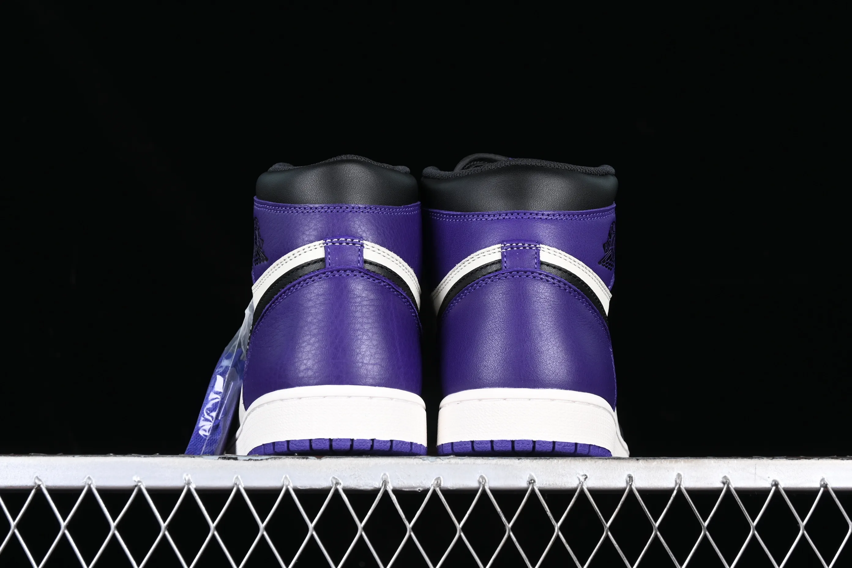 All categories Air Jordan Jordan series basketball shoes Air Jordan 1 High Pure original Air Jordan 1 Court Purple AJ1 Joe 1 black purple toe basketball shoes 555088-501